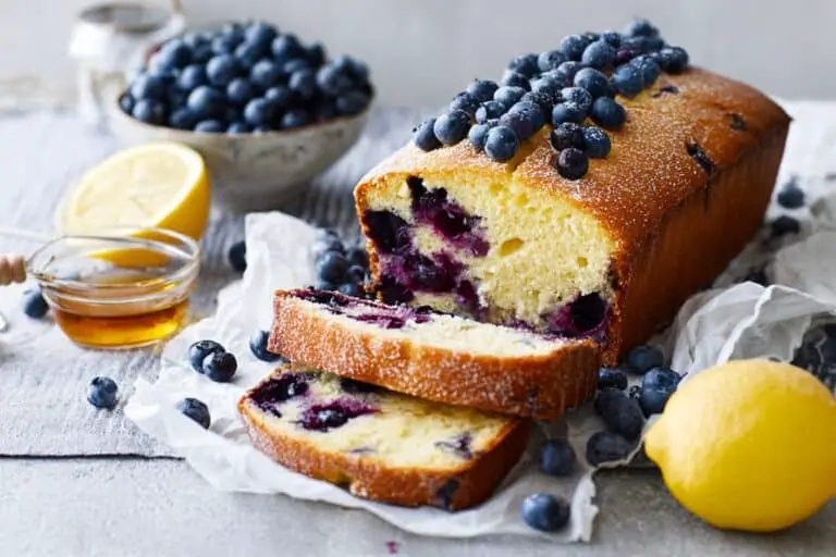 Blueberry Cake with Lemon Curd