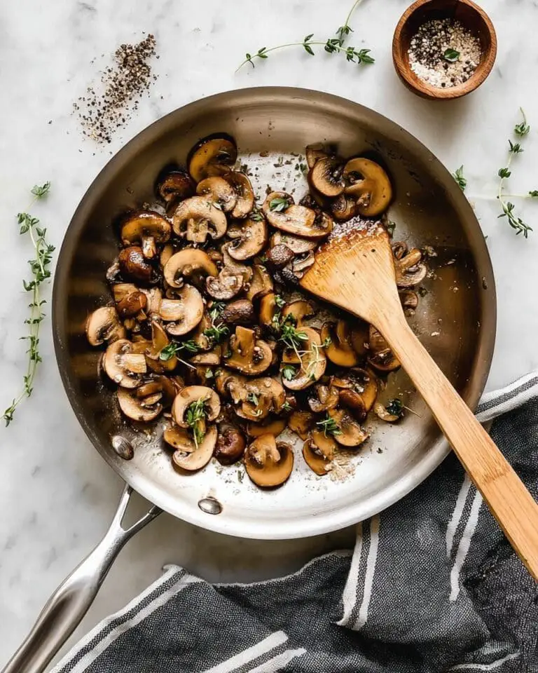 Sautéed Mushrooms with Garlic, Thyme, and Soy Sauce Recipe