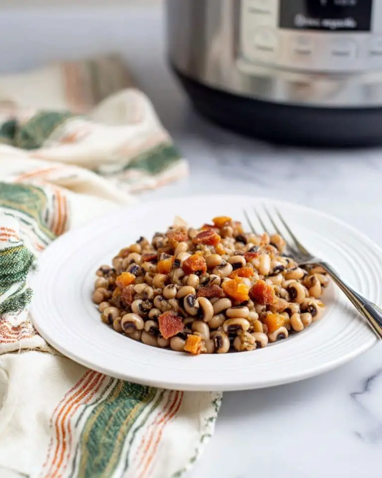 Creamy Crockpot Black Eyed Peas Recipe