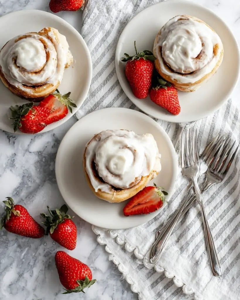 Strawberry Cinnamon Rolls Recipe
