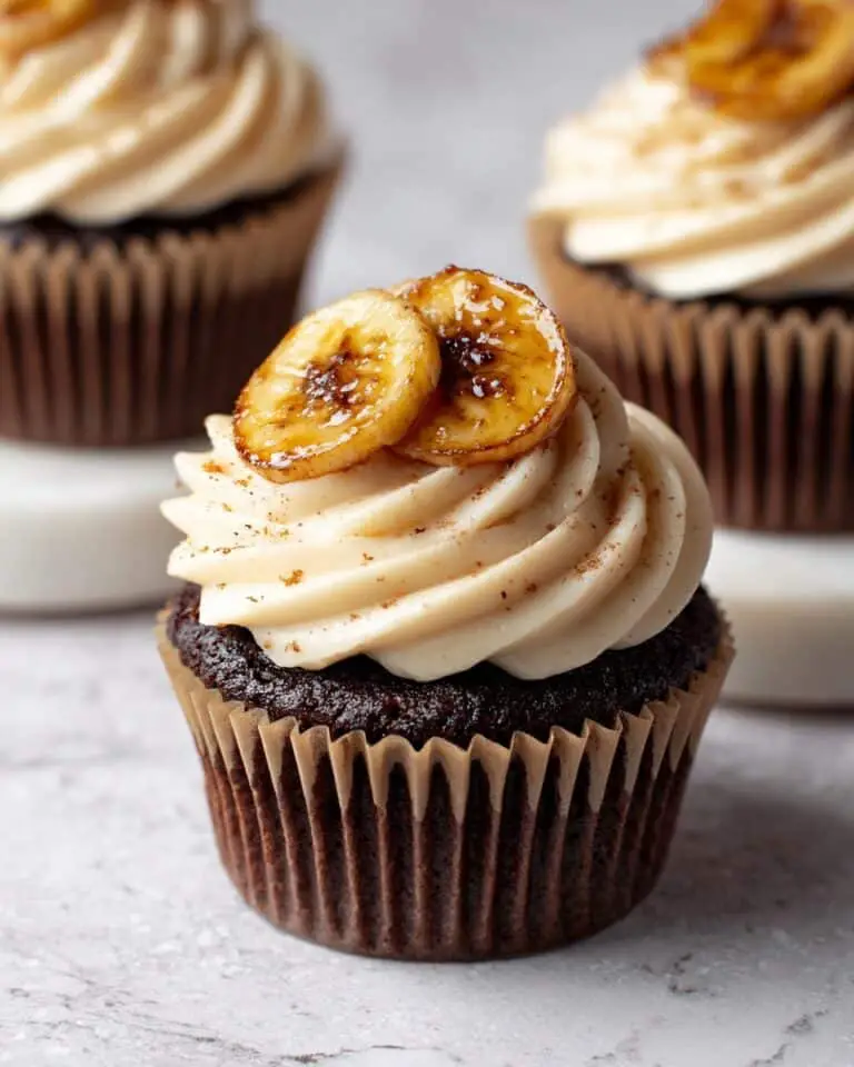 Chocolate Banana Cupcakes with Cream Cheese Frosting and Caramelized Banana Slices Recipe