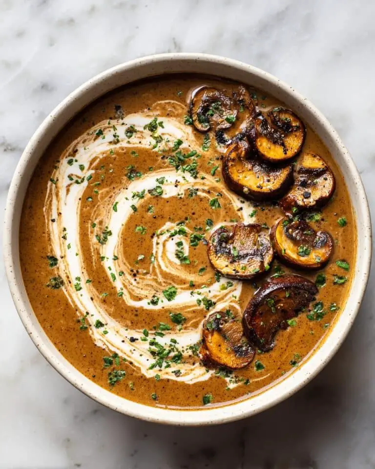 Easy Creamy Hungarian Mushroom Soup Recipe