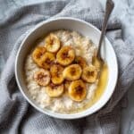 Creamy Healthy Oatmeal with Maple Bananas Recipe