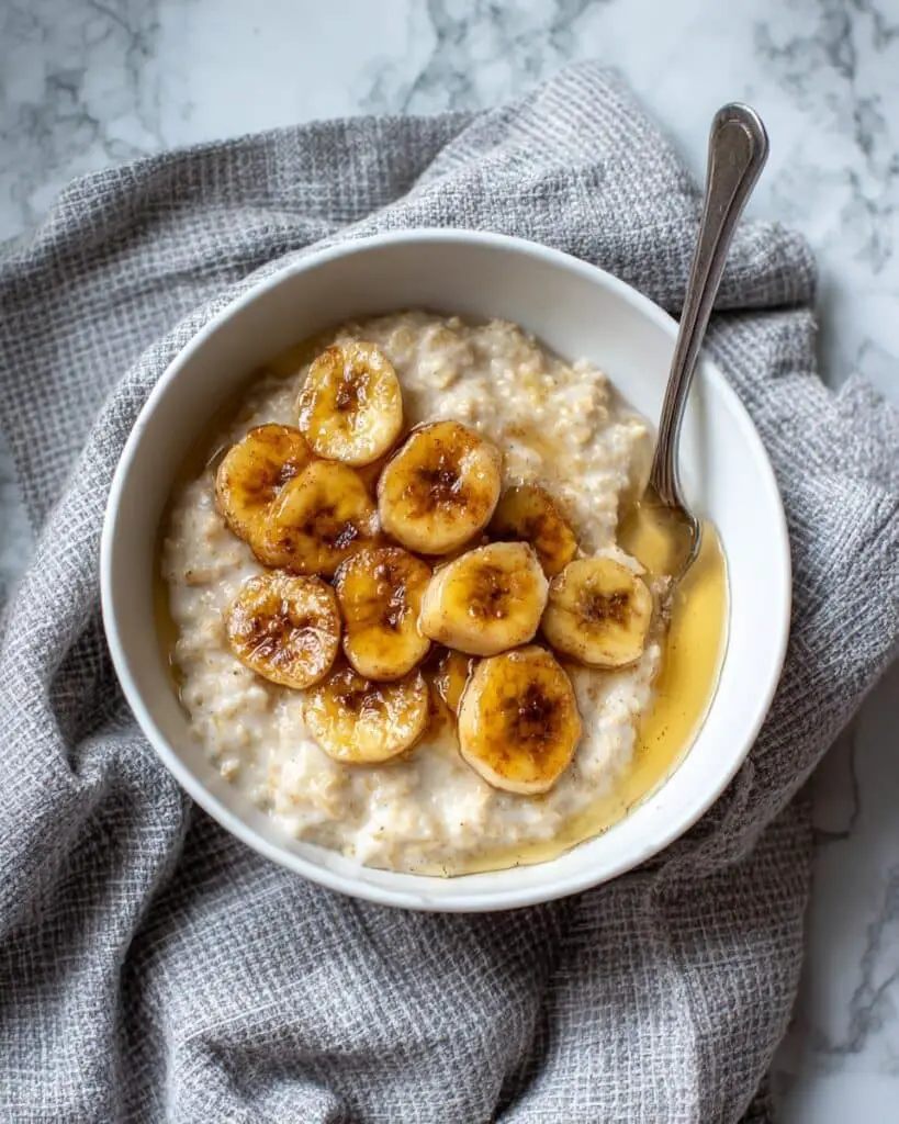 Creamy Healthy Oatmeal with Maple Bananas Recipe