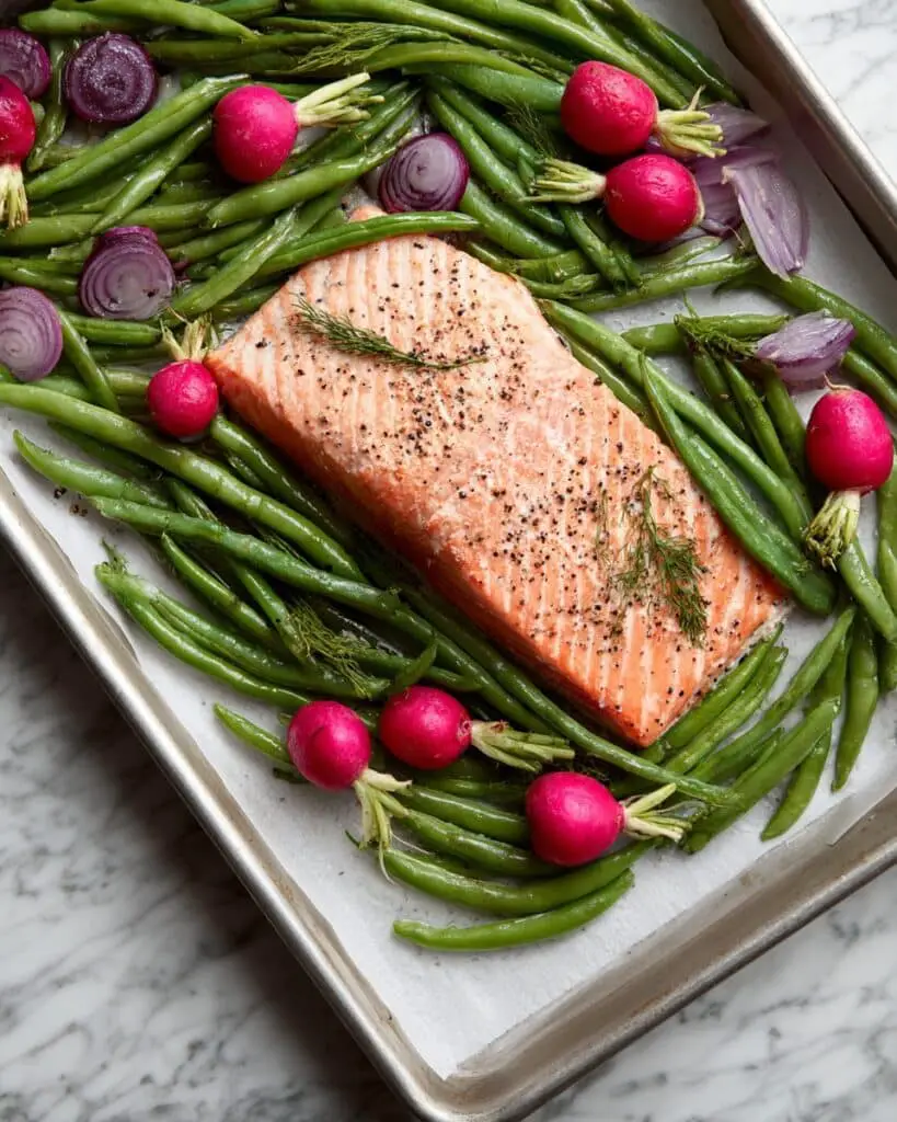 Sheet Pan Roasted Salmon & Veggies Recipe